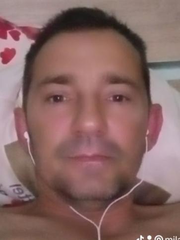 Milan, 49 éves szlovákiai társkereső férfi profil fotója