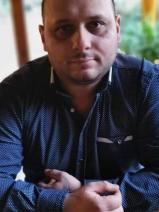 Sziasztok! József vagyok. Online Nógrád megyei randizni vágyó nők kattinsatok a kedvenc gombra.