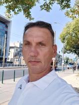 Sziasztok! Ede vagyok. Komoly Budapest VII. kerületi párkereső nők jelentkezését várom.