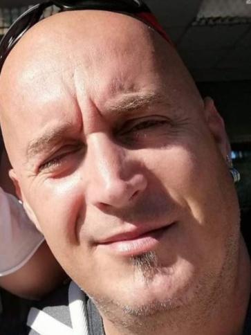 Gábor, 48 éves soproni társkereső férfi profil fotója