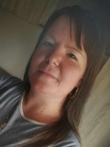Szilvia, 34 éves nyíregyházi társkereső nő profil fotója