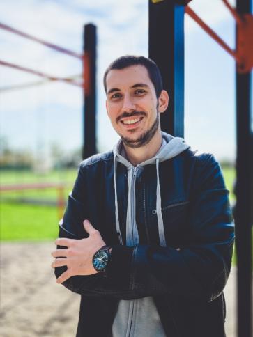 Dávid, 30 éves szlovákiai társkereső férfi profil fotója