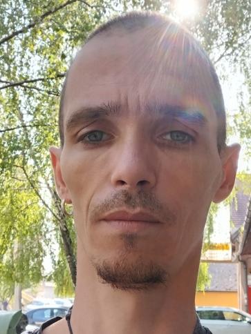 Béla, 39 éves tatai társkereső férfi profil fotója