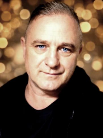 Miki, 55 éves pécsi társkereső férfi profil fotója