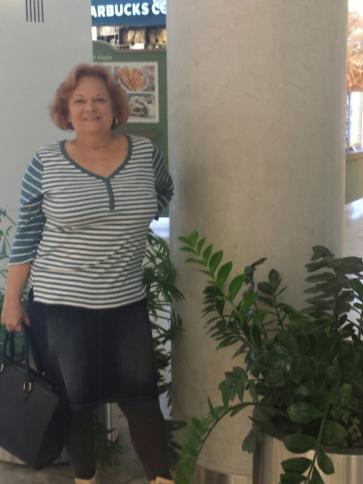 Daniella, 68 éves Budapest XI. kerületi társkereső nő profil fotója