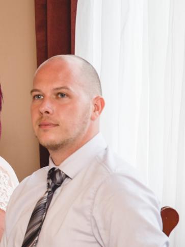Tomi, 33 éves esztergomi társkereső férfi profil fotója Tomi, 33 éves esztergomi társkereső férfi profil fotója