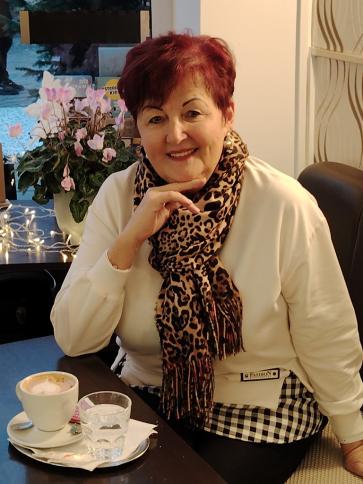 Ibolya, 66 éves soproni társkereső nő profil fotója