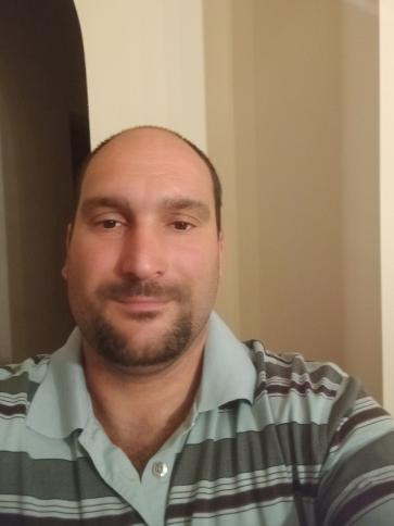 Ákos