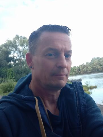 Miklos, 51 éves Budapest I. kerületi társkereső férfi profil fotója