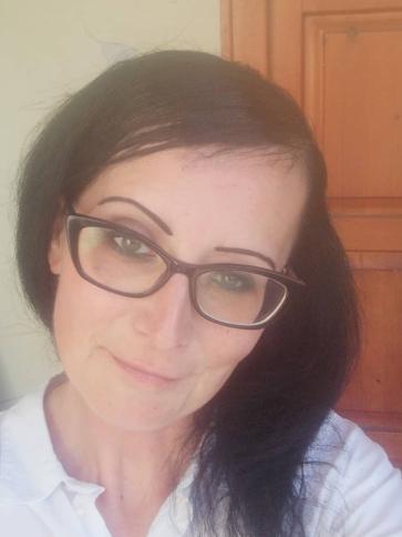 Éva, 47 éves szekszárdi társkereső nő profil fotója