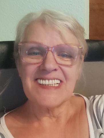 Éva, 67 éves Budapest XI. kerületi társkereső nő profil fotója