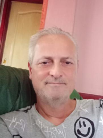 László, 53 éves kimlei társkereső férfi profil fotója László, 53 éves kimlei társkereső férfi profil fotója