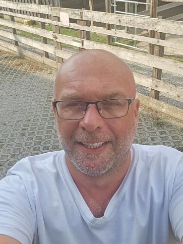 János, 49 éves ausztriai társkereső férfi profil fotója
