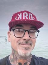 Sziasztok! Zsolt vagyok. Online tatabányai randizni vágyó nők kattinsatok a kedvenc gombra.