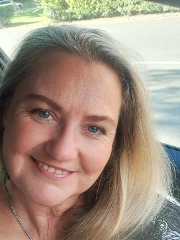 Rilla, 51 éves soproni társkereső nő profil fotója