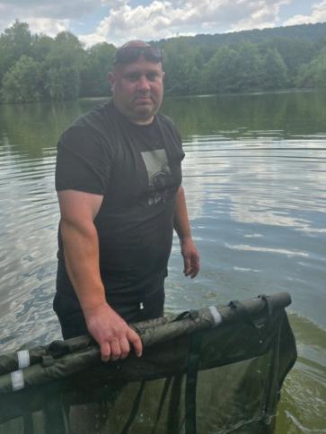 Zoltan, 45 éves Nagy Britannia kerületi társkereső férfi profil fotója