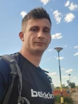 Sziasztok! Ferenc vagyok. Komoly gyáli párkereső nők jelentkezését várom.