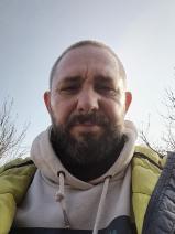 Sziasztok! Imre vagyok. Komoly tatabányai párkereső nők jelentkezését várom.