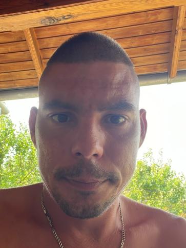 András