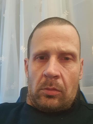 Ádám, 36 éves Budapest XVI. kerületi társkereső férfi profil fotója