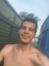 Sziasztok! Balázs vagyok. Komoly makói párkereső nők jelentkezését várom.