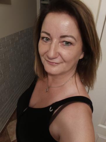 Anikó, 48 éves nyíregyházi társkereső nő profil fotója Anikó, 48 éves nyíregyházi társkereső nő profil fotója