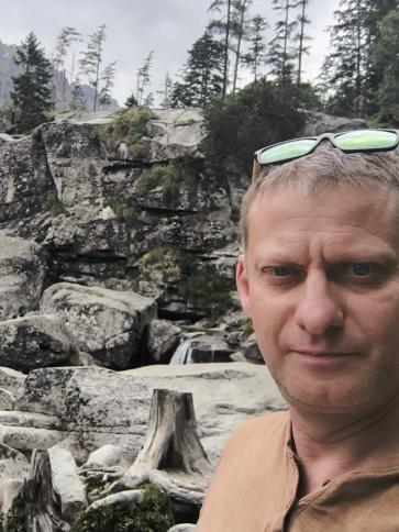 Viktor, 48 éves miskolci társkereső férfi profil fotója