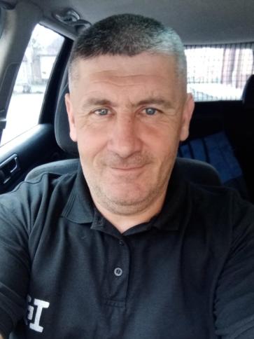 Kálmán, 49 éves keceli társkereső férfi profil fotója Kálmán, 49 éves keceli társkereső férfi profil fotója