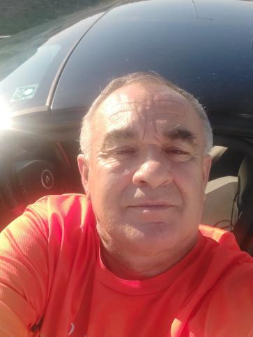 Zoltán, 67 éves szlovákiai társkereső férfi profil fotója Zoltán, 67 éves szlovákiai társkereső férfi profil fotója