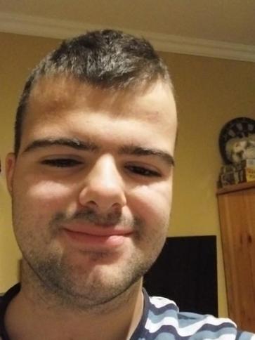 Bálint, 20 éves alsópetényi társkereső férfi profil fotója Bálint, 20 éves alsópetényi társkereső férfi profil fotója