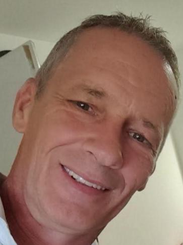 Gábor, 49 éves biatorbágyi társkereső férfi profil fotója