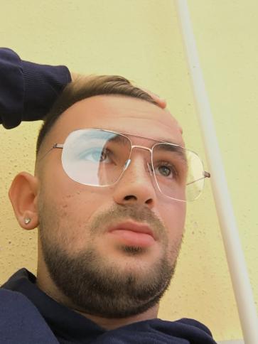 Adrian, 24 éves noszlopi társkereső férfi profil fotója