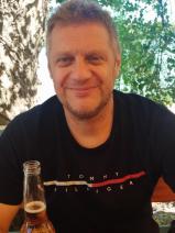 Sziasztok! Tomi vagyok. Komoly Budapest IX. kerületi párkereső nők jelentkezését várom.