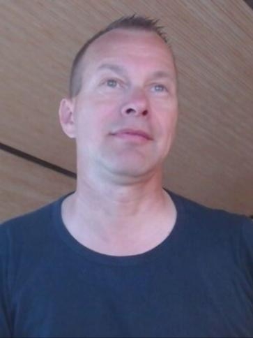 Zoltán, 50 éves fegyverneki társkereső férfi profil fotója
