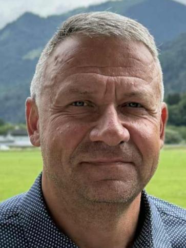 Zoltán, 56 éves ausztriai társkereső férfi profil fotója