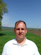 Sziasztok! Szabolcs vagyok. Komoly székesfehérvári párkereső nők jelentkezését várom.