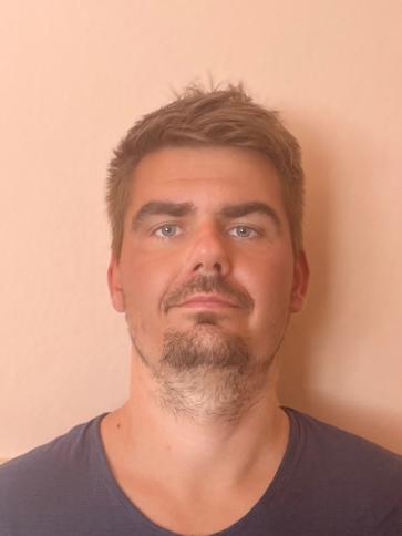 Miki, 32 éves szlovákiai társkereső férfi profil fotója