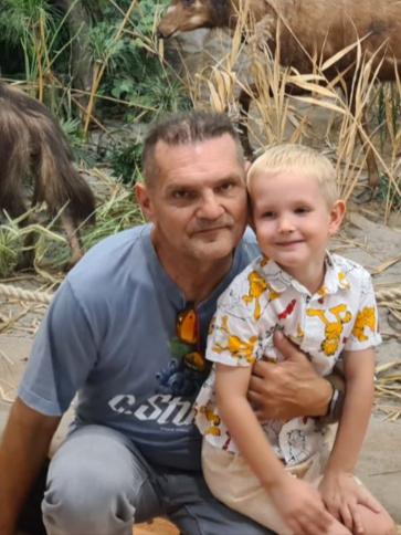 Attila, 48 éves bázakerettyei társkereső férfi profil fotója