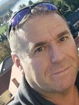 Sziasztok! Zoli vagyok. Online budapesti randizni vágyó nők kattinsatok a kedvenc gombra.