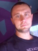 Sziasztok! Patrik vagyok. Online budapesti randizni vágyó nők kattinsatok a kedvenc gombra.