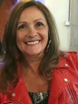 Sziasztok! Ildikó vagyok. Komoly budapesti társkereső férfiak jelentkezését várom.