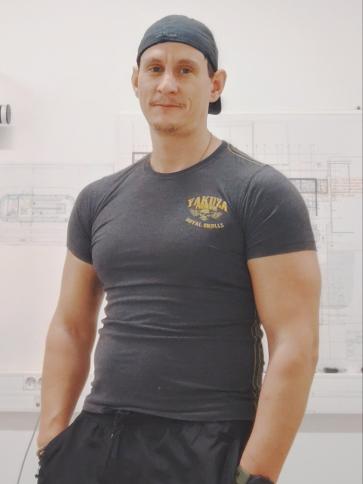 Tamás, 39 éves tatabányai társkereső férfi profil fotója