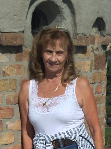 Vica, 65 éves Budapest XXII. kerületi társkereső nő profil fotója