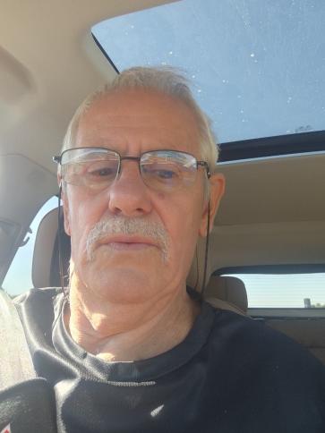 Janos, 71 éves palotabozsoki társkereső férfi profil fotója