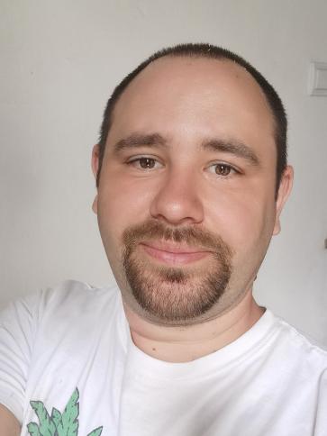 Szilárd, 42 éves Budapest XIX. kerületi társkereső férfi profil fotója