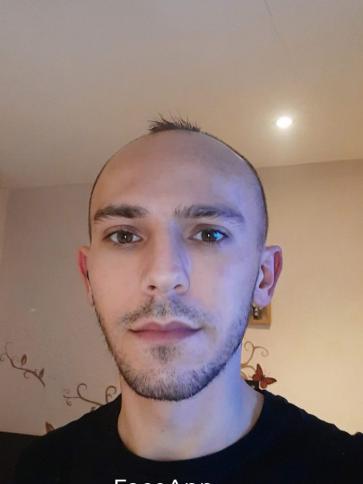 Szabi, 38 éves győri társkereső férfi profil fotója