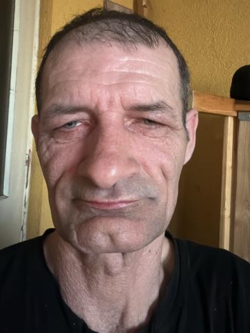 János, 52 éves álmosdi társkereső férfi profil fotója
