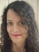 Sziasztok! Edina vagyok. Komoly Budapest XI. kerületi társkereső férfiak jelentkezését várom.