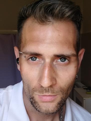 Erik, 27 éves várpalotai társkereső férfi profil fotója