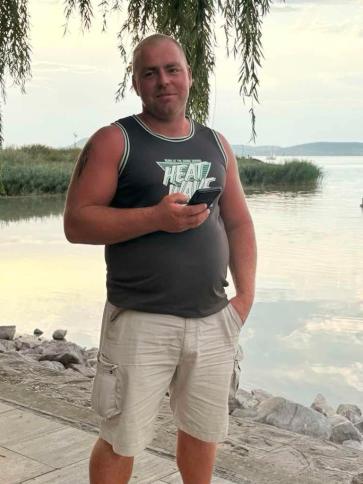 Károly, 40 éves pécsi társkereső férfi profil fotója